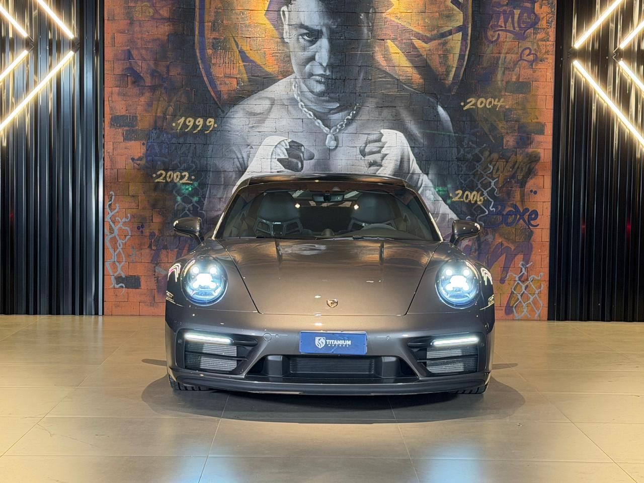 Porsche 911 Carrera 4 GTS - foto 14