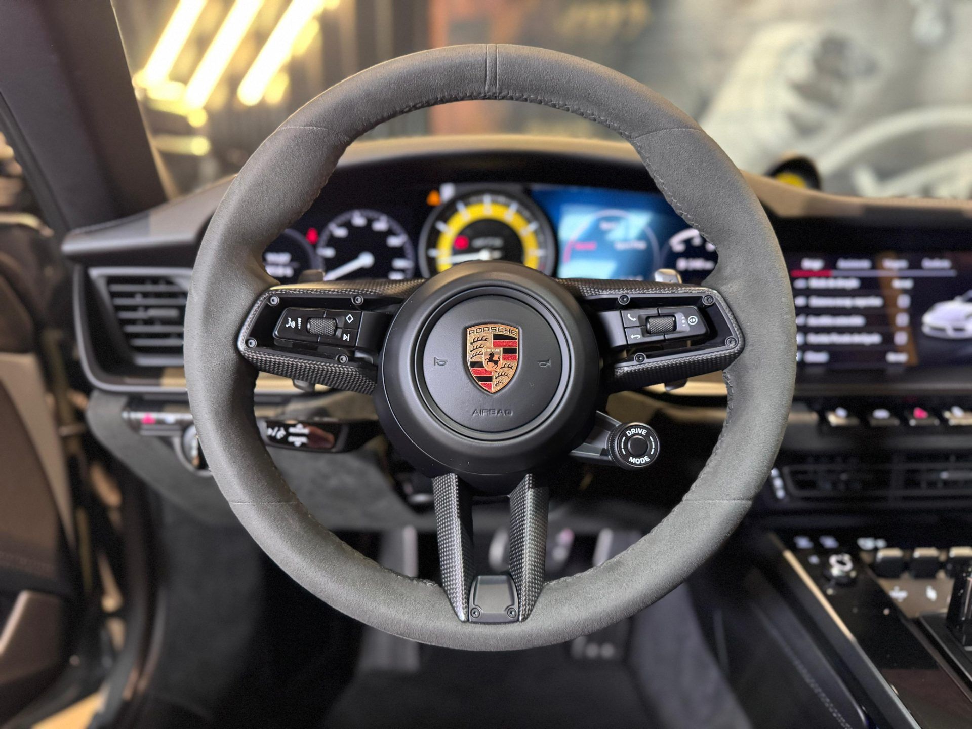 Porsche 911 Targa 4 GTS - foto 13