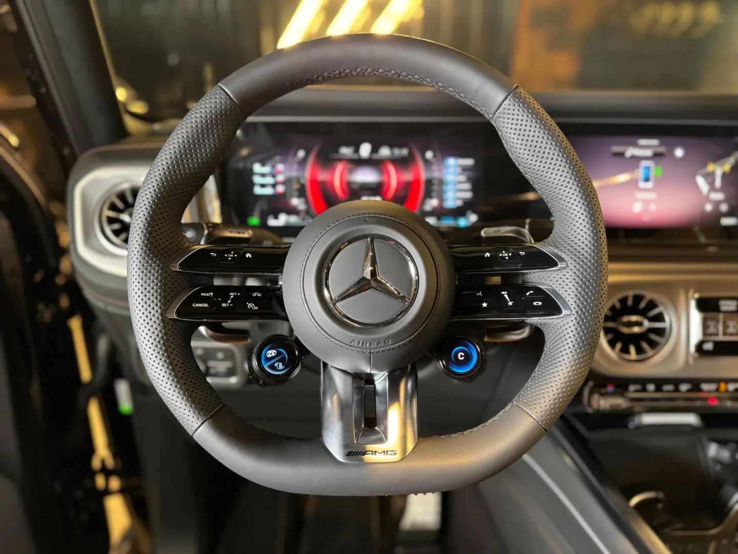 Mercedes-Benz G63 AMG - foto 10