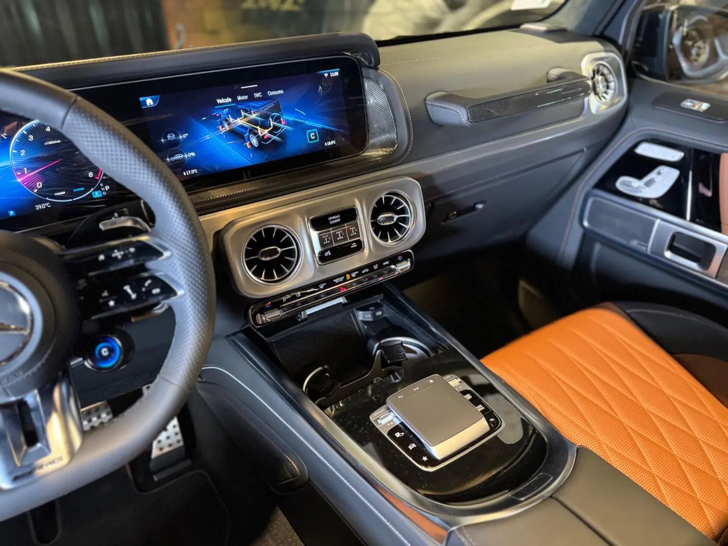 Mercedes-Benz G63 AMG - foto 13