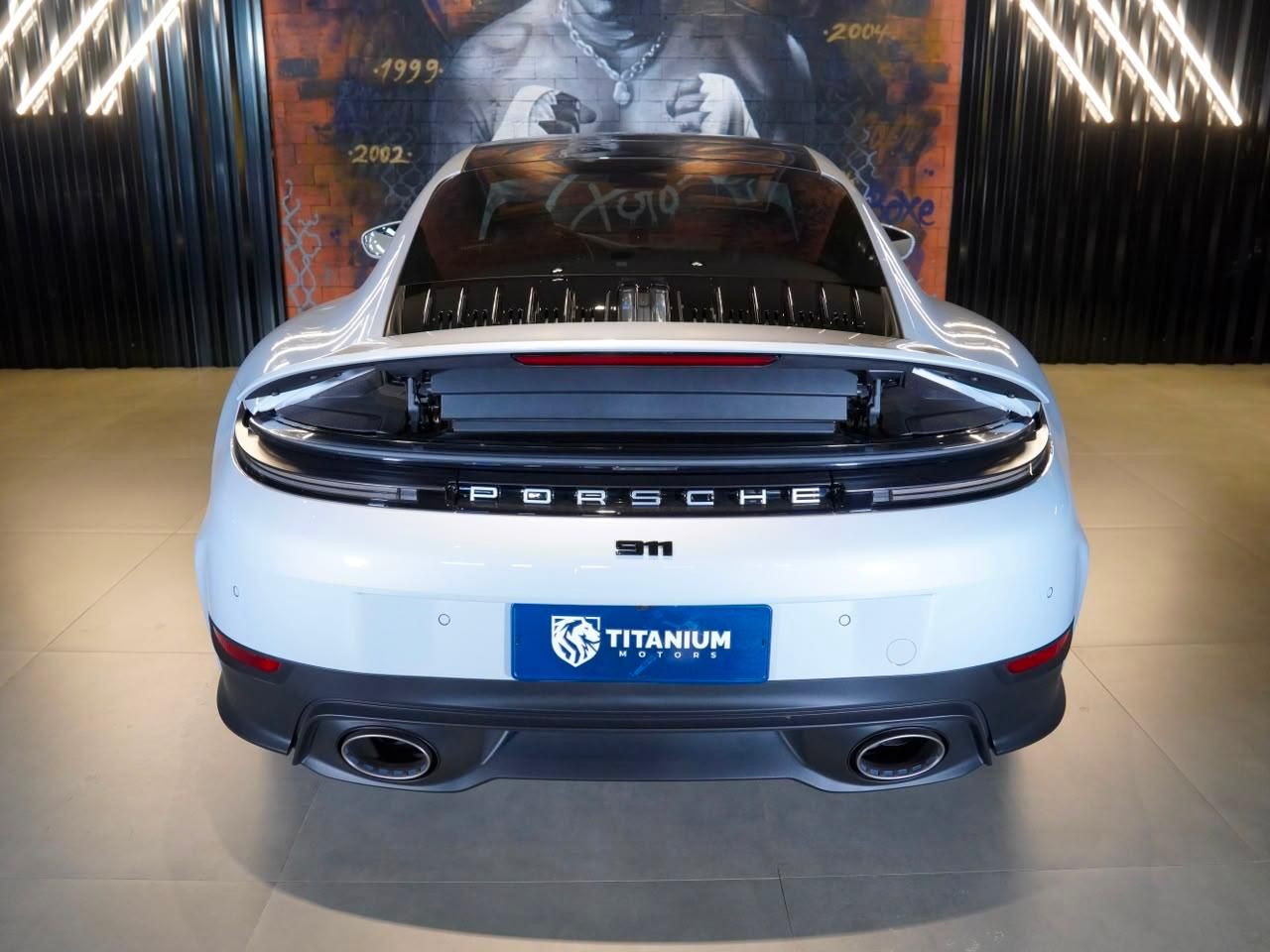 Porsche 911 Carrera - foto 8
