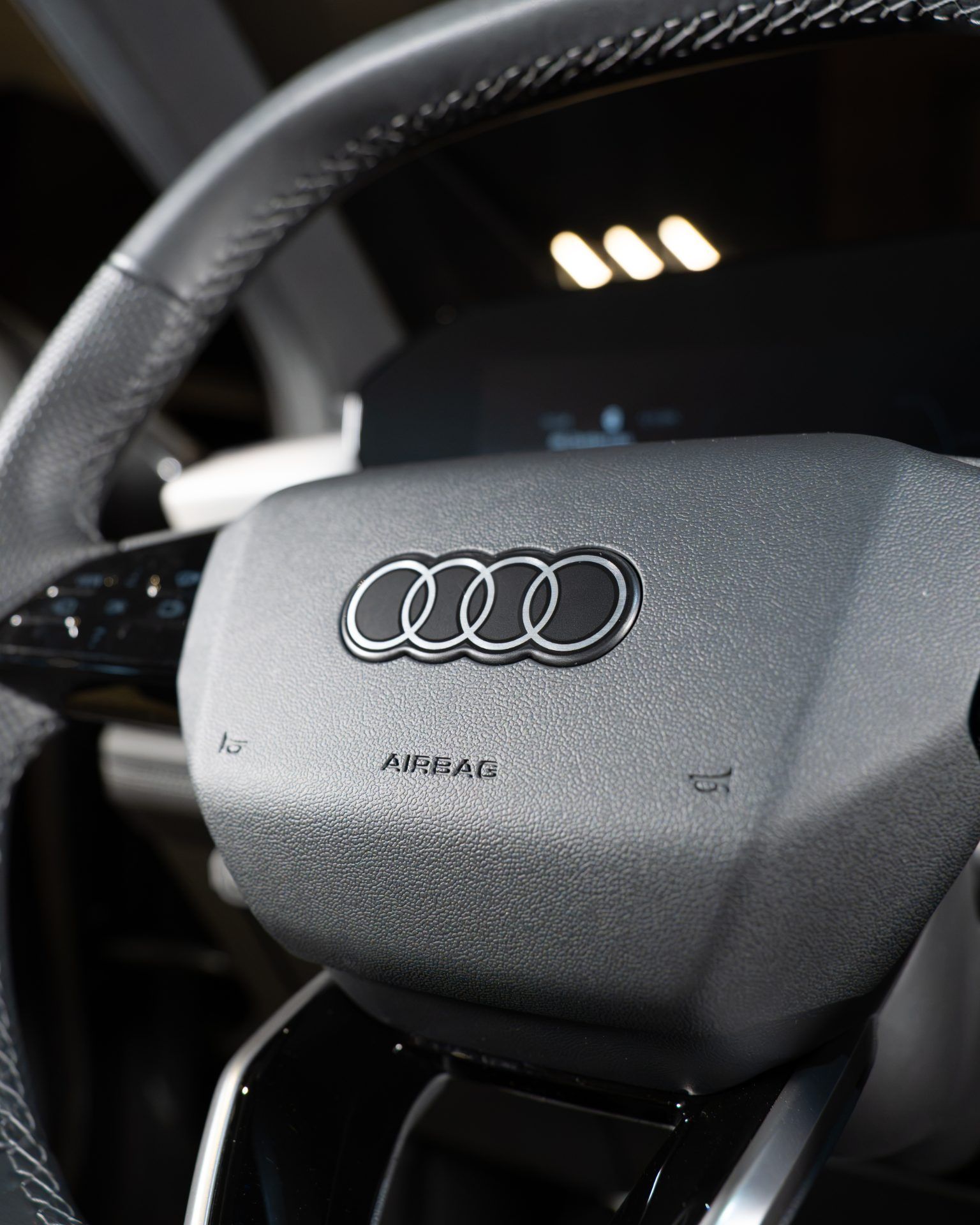 Audi Q6 E-TRON - foto 13