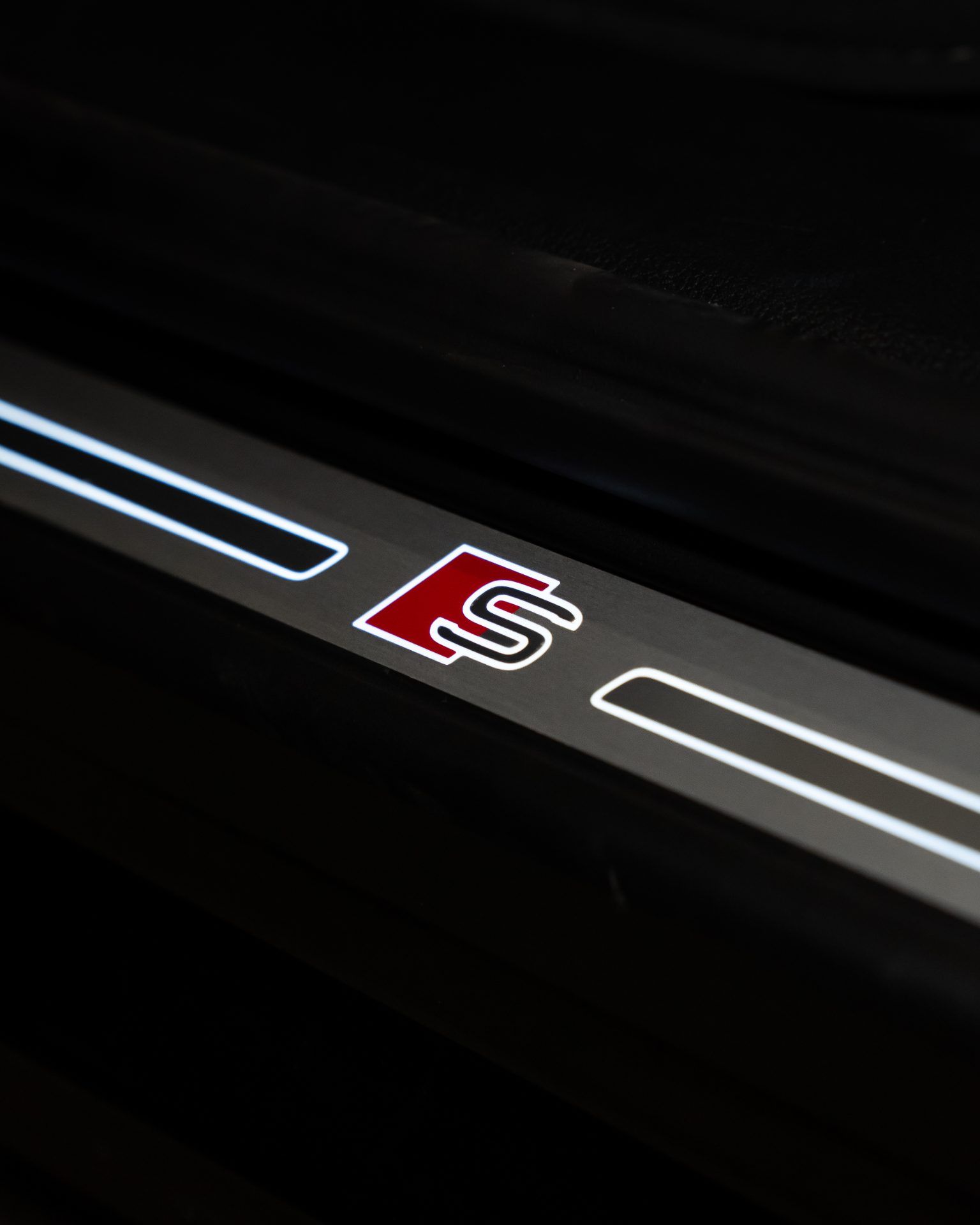 Audi Q7 Performance Black - foto 18