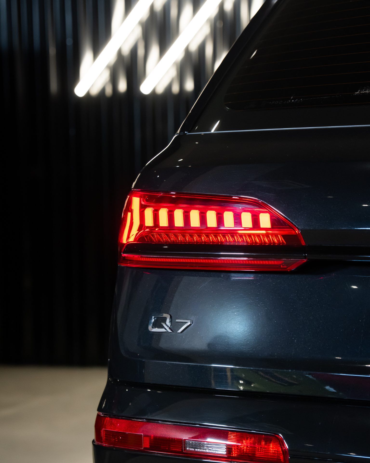 Audi Q7 Performance Black - foto 8
