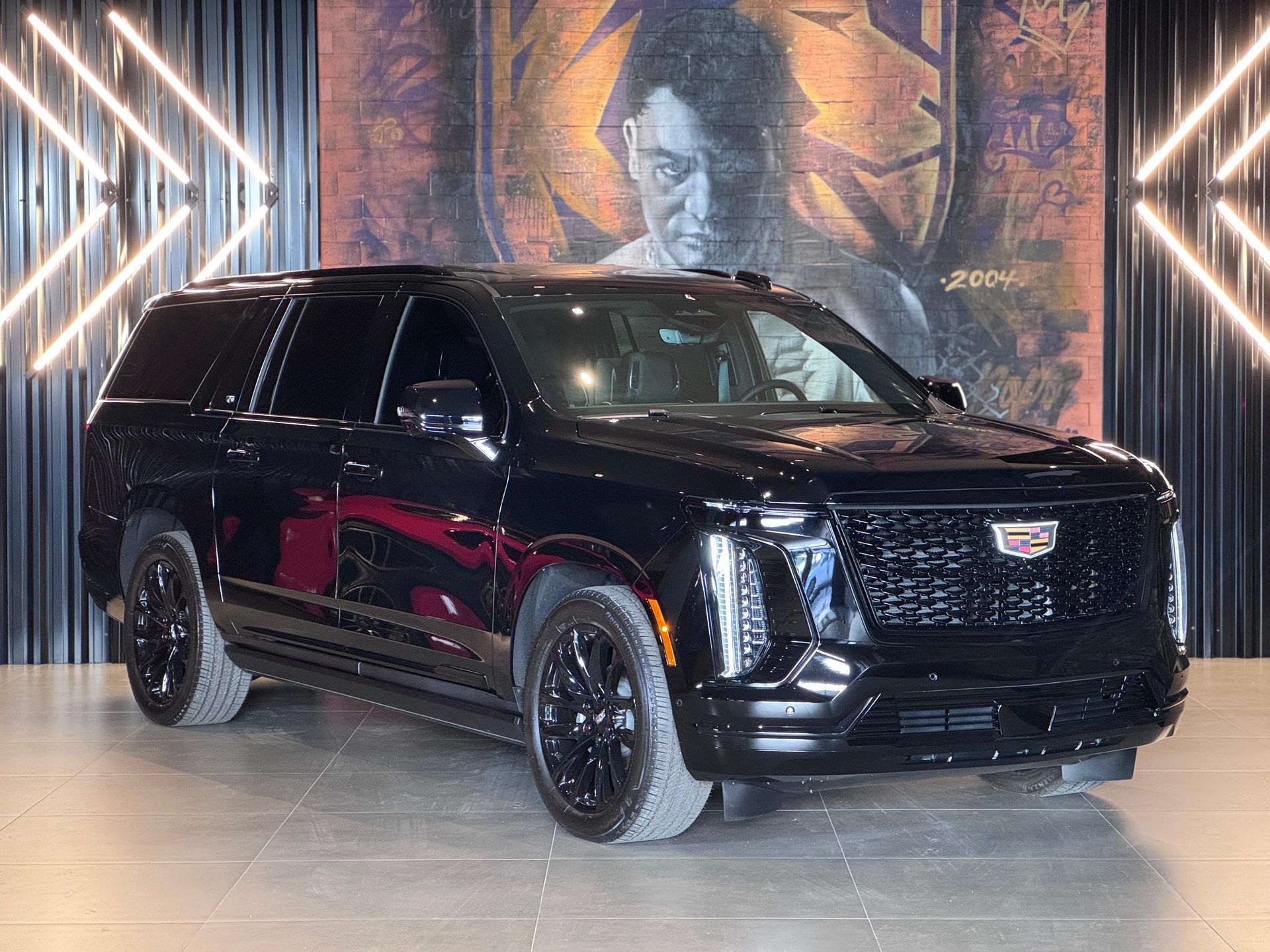 Cadillac Escalade AWD 6.0 V-8(at) 345cv 4P, ESV. - foto 3