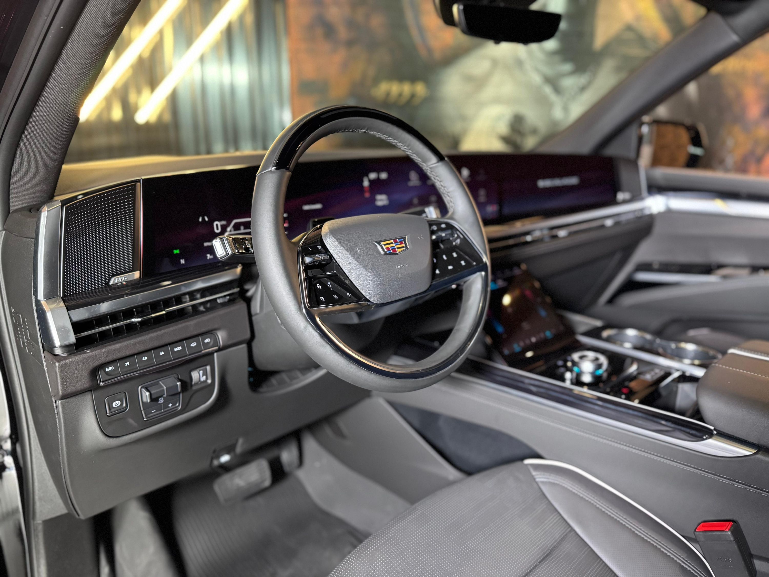Cadillac Escalade AWD 6.0 V-8(at) 345cv 4P, ESV. - foto 8