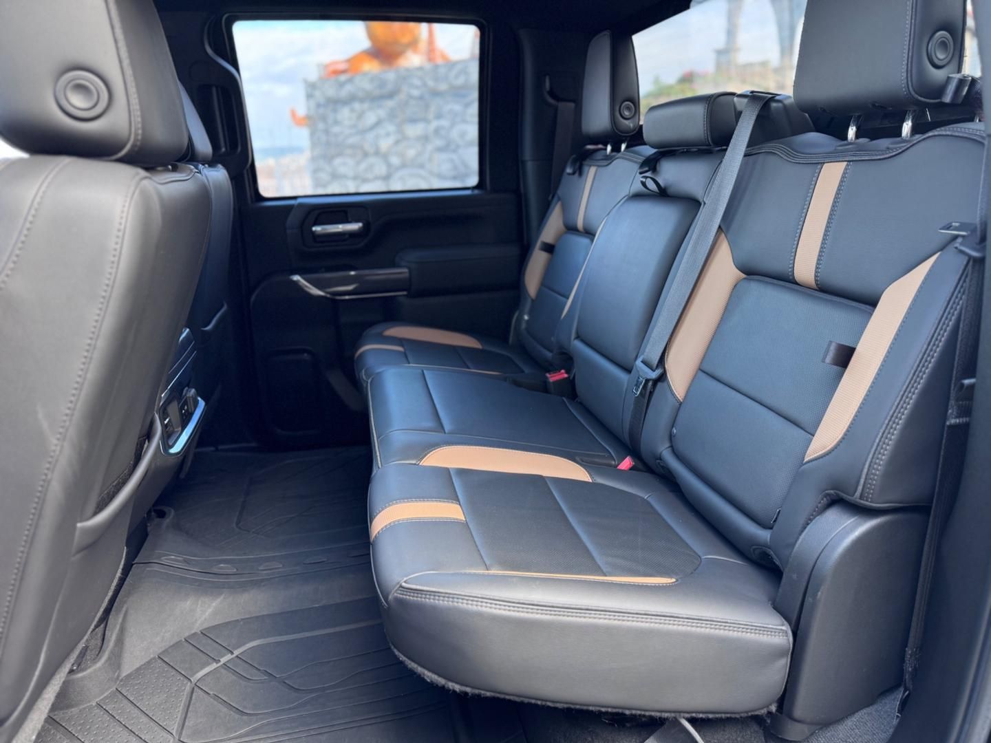 Chevrolet Silverado 2500 LTZ - foto 18