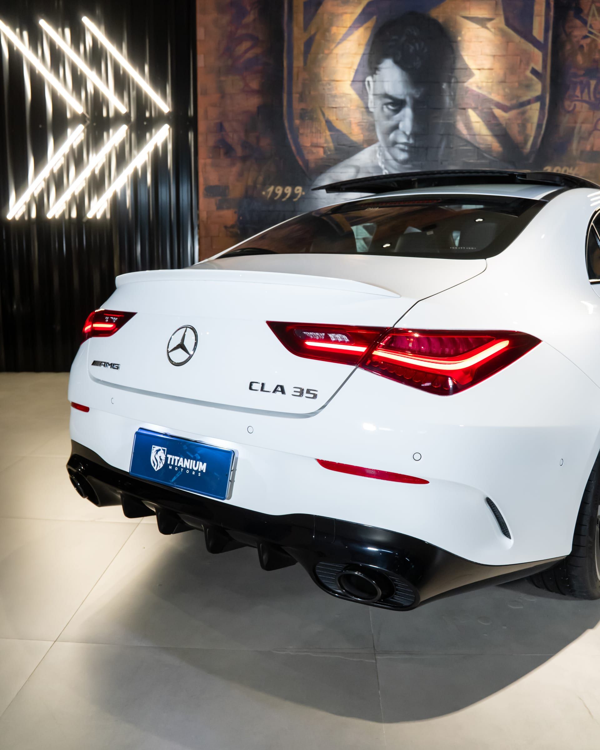 Mercedes-Benz CLA-35 AMG - foto 5