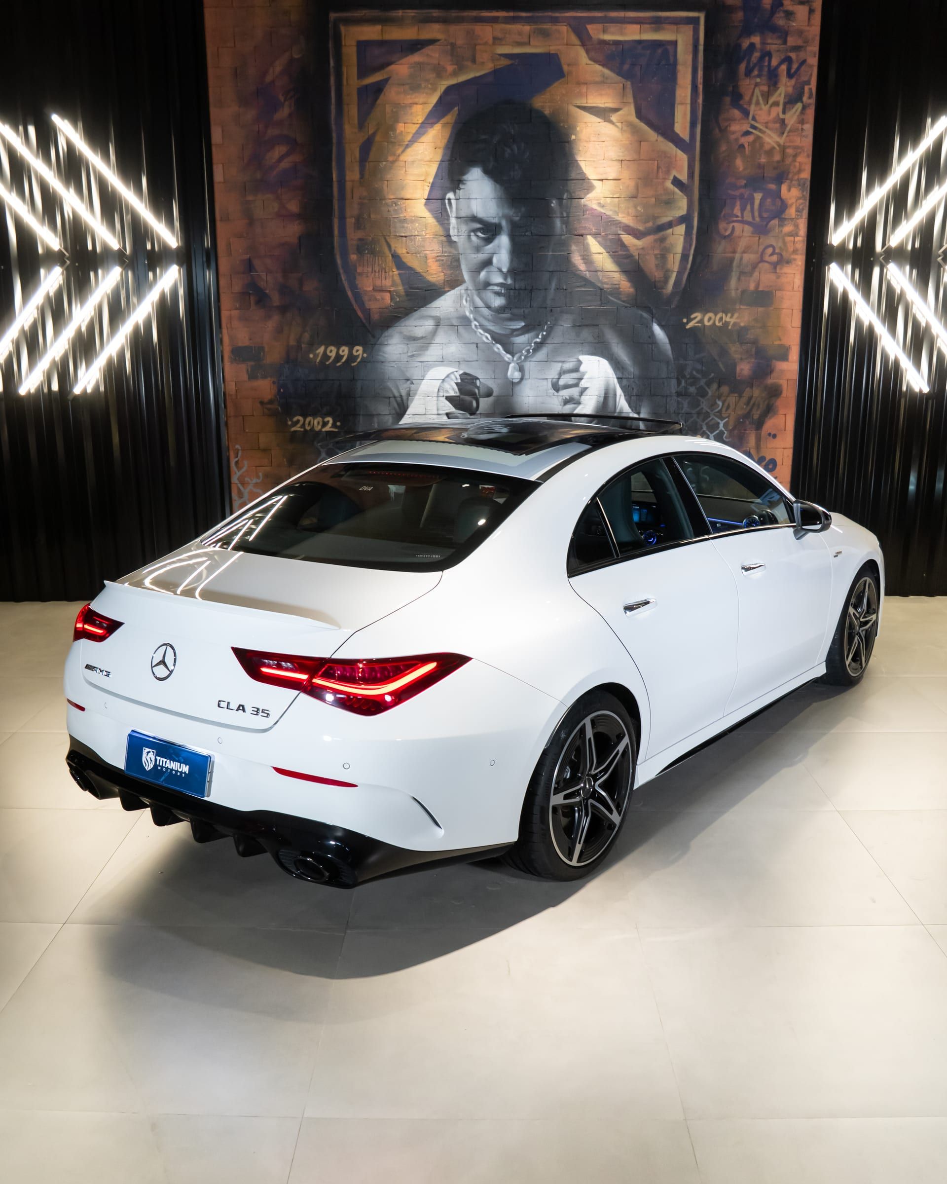 Mercedes-Benz CLA-35 AMG - foto 8