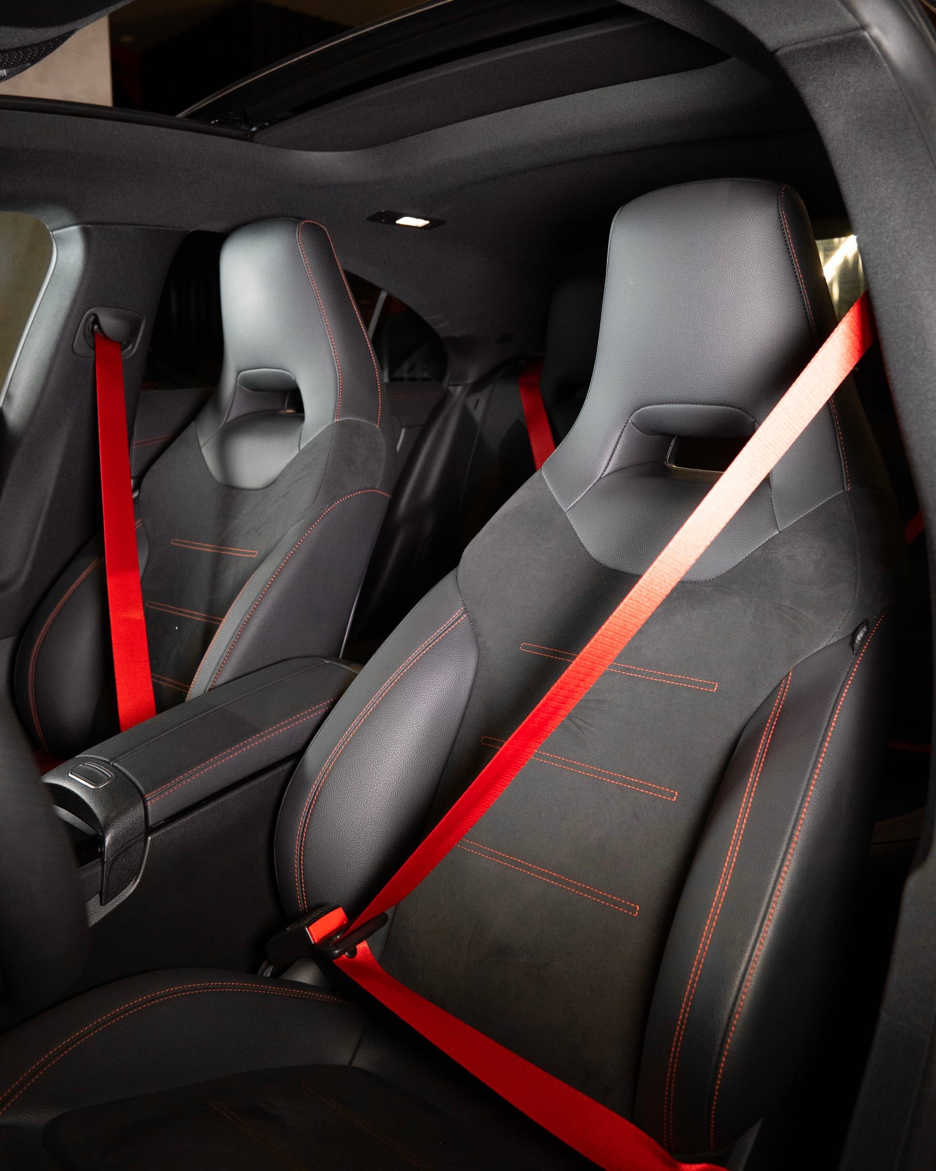 Mercedes-Benz CLA-35 AMG - foto 19