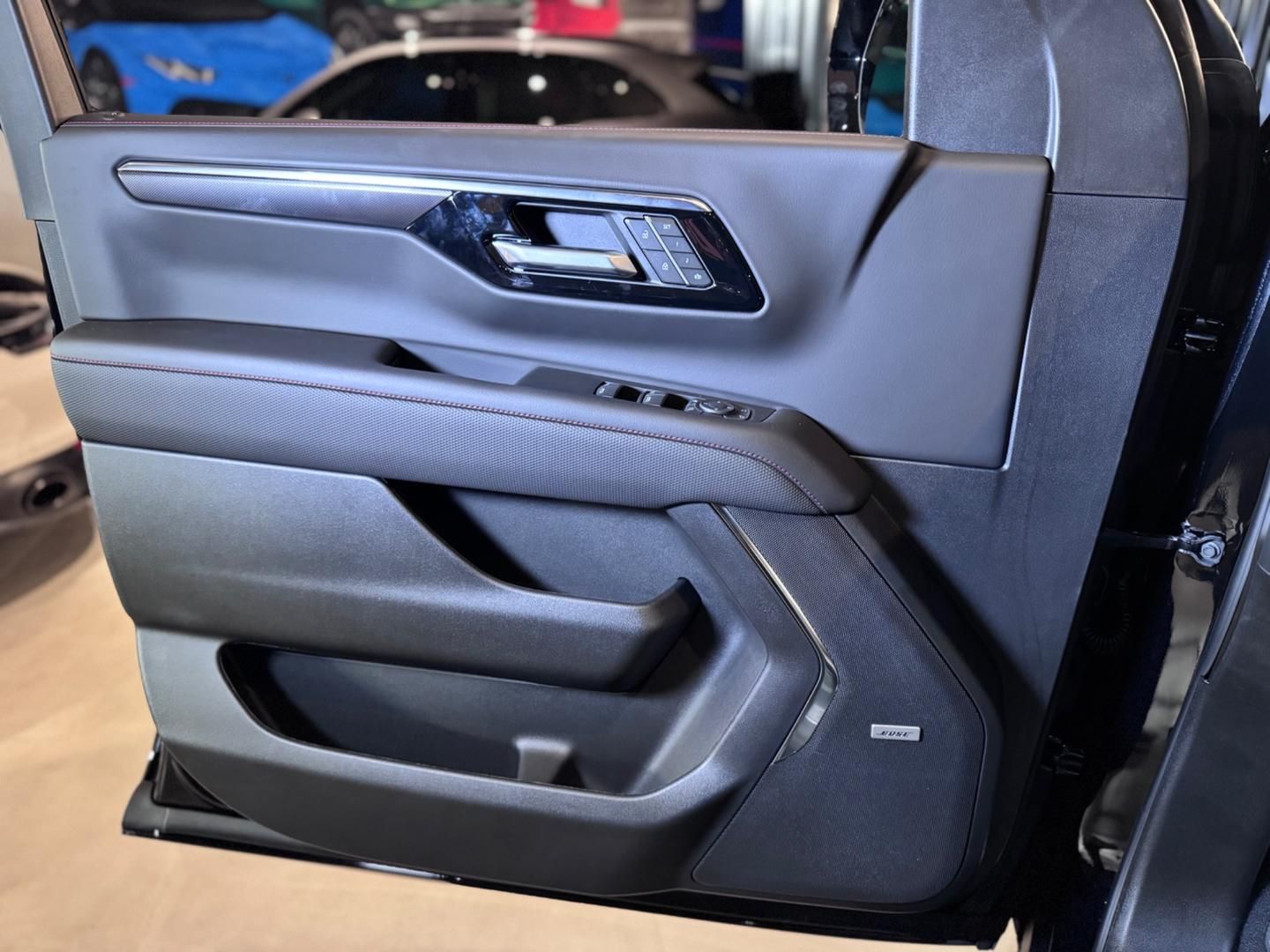 Chevrolet Tahoe RST - foto 10